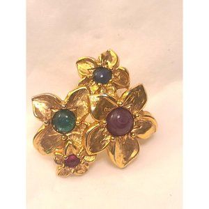 SWEET DAINTY AVON FLOWER PIN